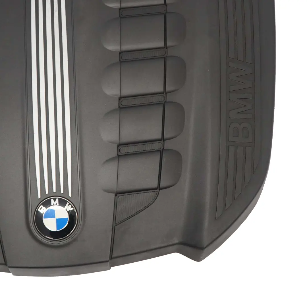 N57 Motore Copertura Del Isolamento per BMW F01 F10 525d 530d 730d Diesel con numero di parte 7800575 BMW F01 F10 525d 530d 730d Diesel N57 Motore Copertura Del Isolamento - SKU 7800575 - Numero di parte 7800575