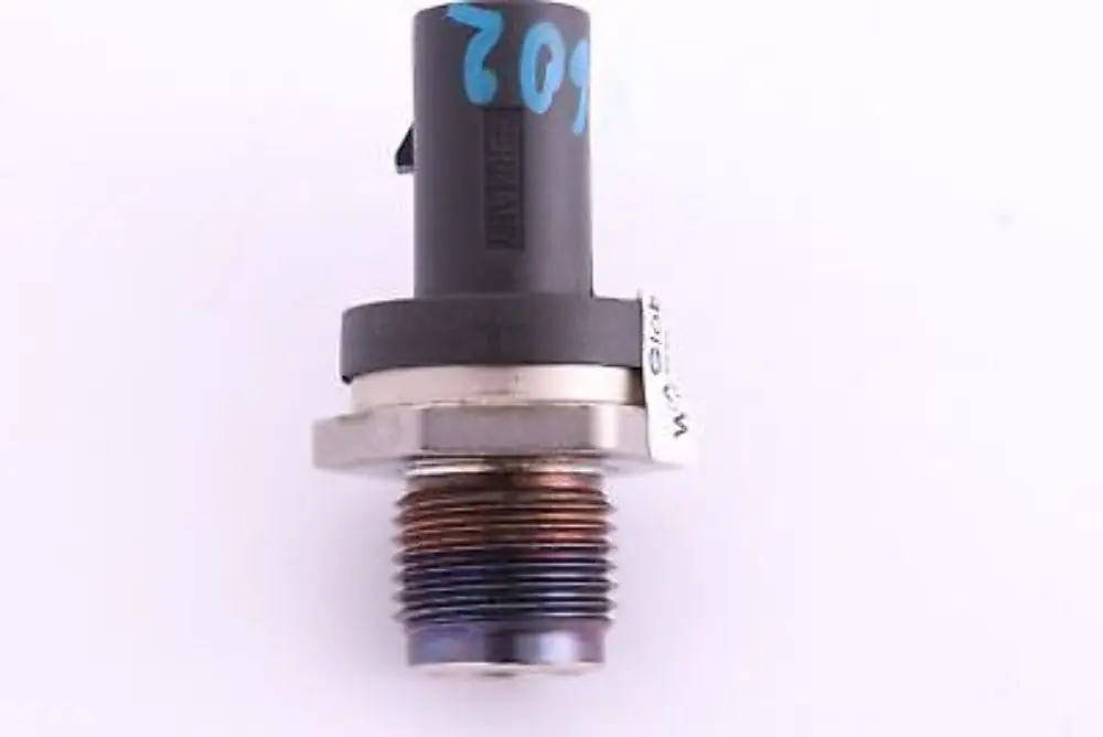 Sensore Pressione BMW E81 E87 LCI E90 E91 F10 F20 F30 Rail Iniettore Diesel per con numero di parte 7800602 Sensore Pressione BMW E81 E87 LCI E90 E91 F10 F20 F30 Rail Iniettore Diesel - SKU 7800602 - Numero di parte 7800602