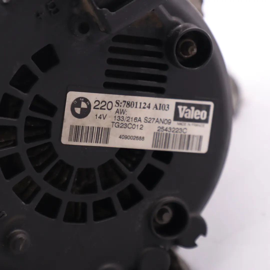 Alternator Generator Engine Unit Valeo 220A 14V to BMW X5 E70 with Part number 7801124 BMW X5 E70 Alternator Generator Engine Unit Valeo 220A 14V - SKU 7801124 - Part number 7801124