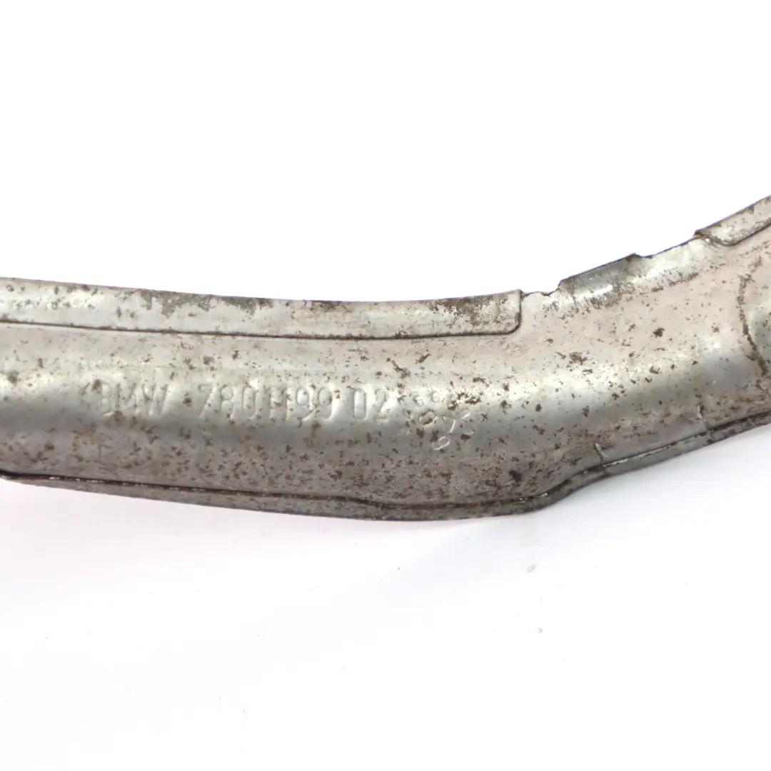 Osłona Uchwyt Kabla Plusowego Akumulatora do BMW E90 o numerze 12527801199 BMW E90 Osłona Uchwyt Kabla Plusowego Akumulatora - SKU 7801199 - Numer Części 12527801199