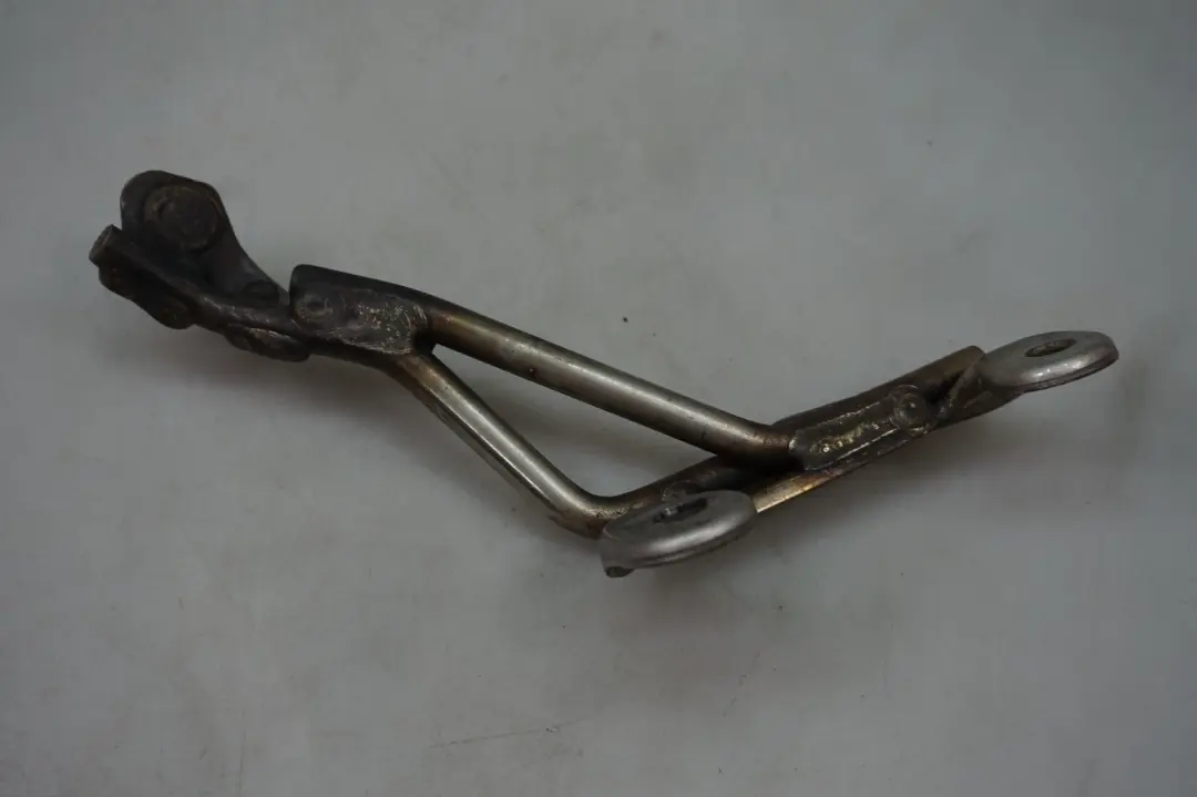 BMW E90 E91 E92 E93 325d M57N2 Tłumik Skrzyni Biegów - SKU 7801552 - Numer Części 7801552