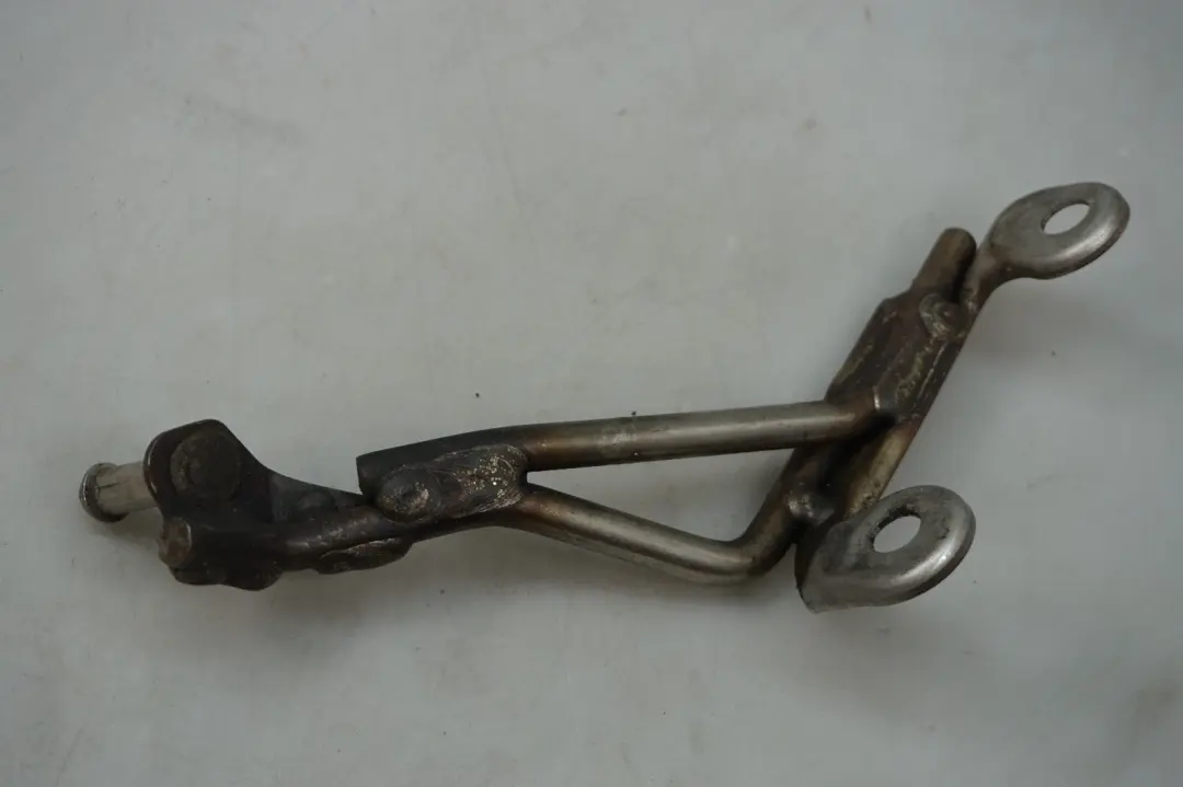 M57N2 Getriebeträger vorne für BMW E90 E91 E92 E93 325d mit Teilenummer 7801552 BMW E90 E91 E92 E93 325d M57N2 Getriebeträger vorne - SKU 7801552 - Teilenummer 7801552