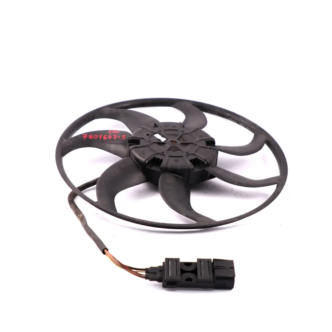 Cooling Radiator Fan to BMW E87 E90 E91 E92 Diesel Engine with Part number 7801647 BMW E87 E90 E91 E92 Diesel Engine Cooling Radiator Fan - SKU 7801647 - Part number 7801647