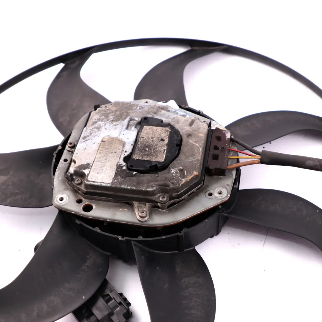 BMW E87 E90 E91 E92 Diesel Motor Refrigeracion Radiador Ventilador - SKU 7801647 - Número de pieza 7801647