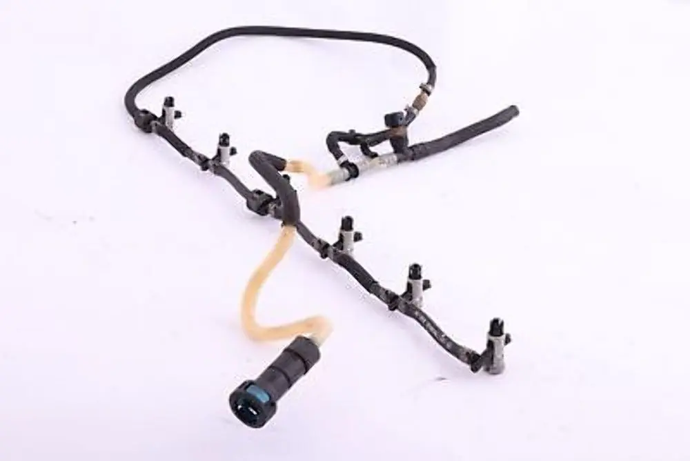 Feed Pipe BMW E90 E91 330d M57N2 Hose Overflow Oil Line to Fuel with Part number 7799869 Fuel Feed Pipe BMW E90 E91 330d M57N2 Hose Overflow Oil Line - SKU 7801660 - Part number 7799869