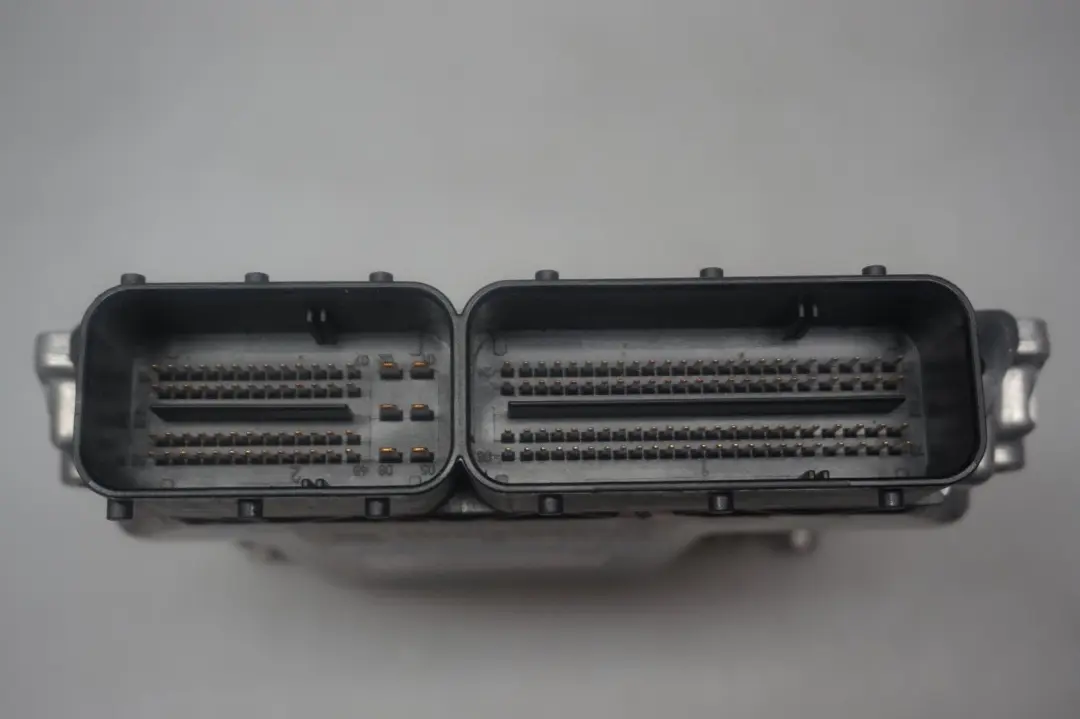 M47N2 120d 320d DDE Engine Control Unit ECU to BMW 1 3 Series 3 E60 E87 E90 with Part number 7801711 BMW 1 3 Series 3 E60 E87 E90 M47N2 120d 320d DDE Engine Control Unit ECU - SKU 7801711-3 - Part number 7801711