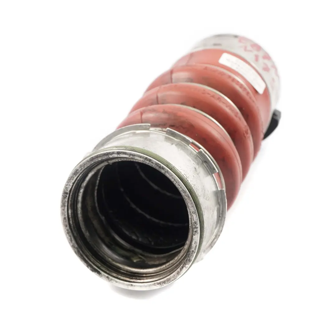 N47S Tuyau de la ligne d'air de charge l'intercooler pour BMW E81 E82 E87 LCI à propos du numéro de pièce 7802754 BMW E81 E82 E87 LCI N47S Tuyau de la ligne d'air de charge l'intercooler - SKU 7802754 - Numéro de pièce 7802754