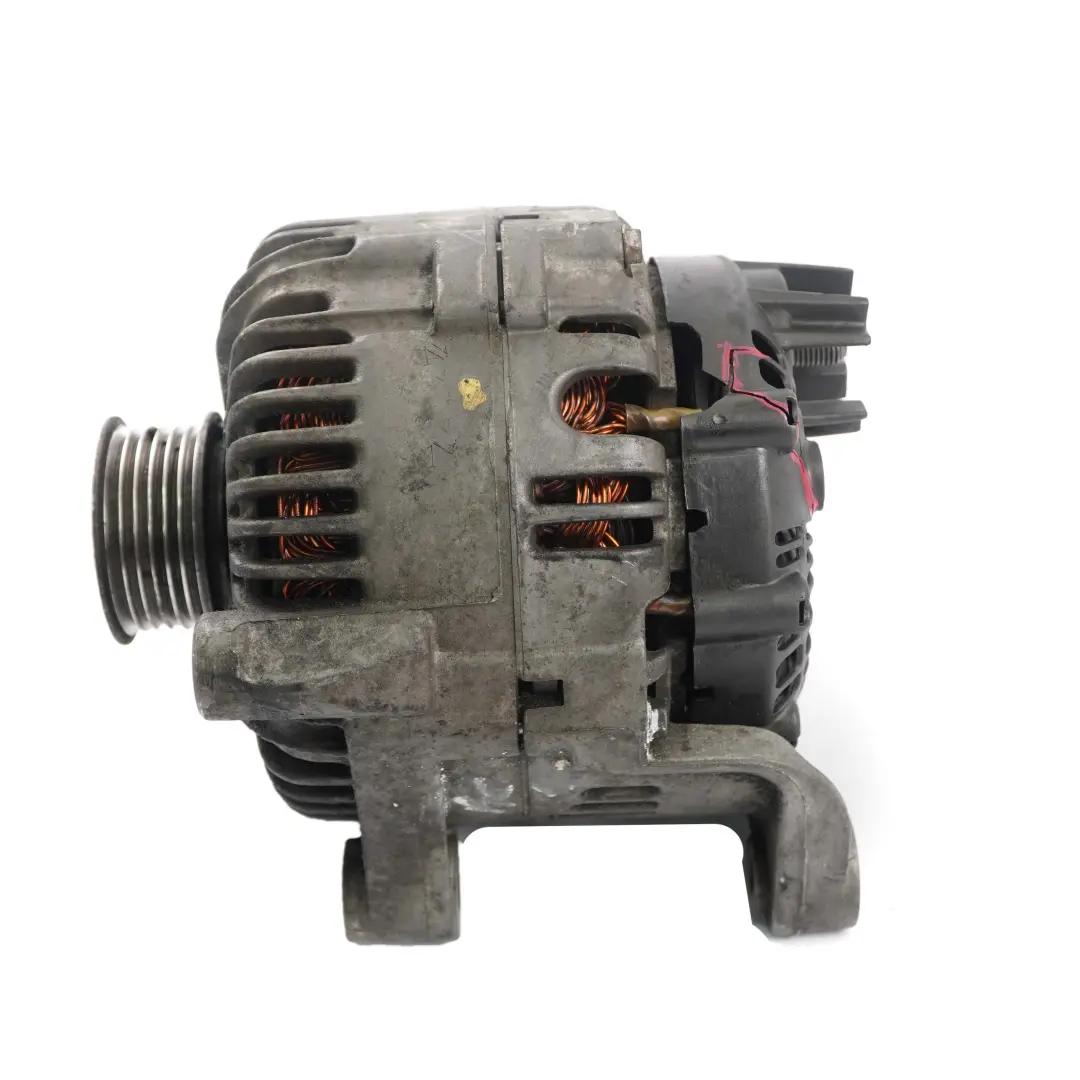 M57N M57N2 Generatore Alternatore Valeo 170A per BMW E60 E61 E65 con numero di parte 7802929 BMW E60 E61 E65 M57N M57N2 Generatore Alternatore Valeo 170A - SKU 7802929-1 - Numero di parte 7802929