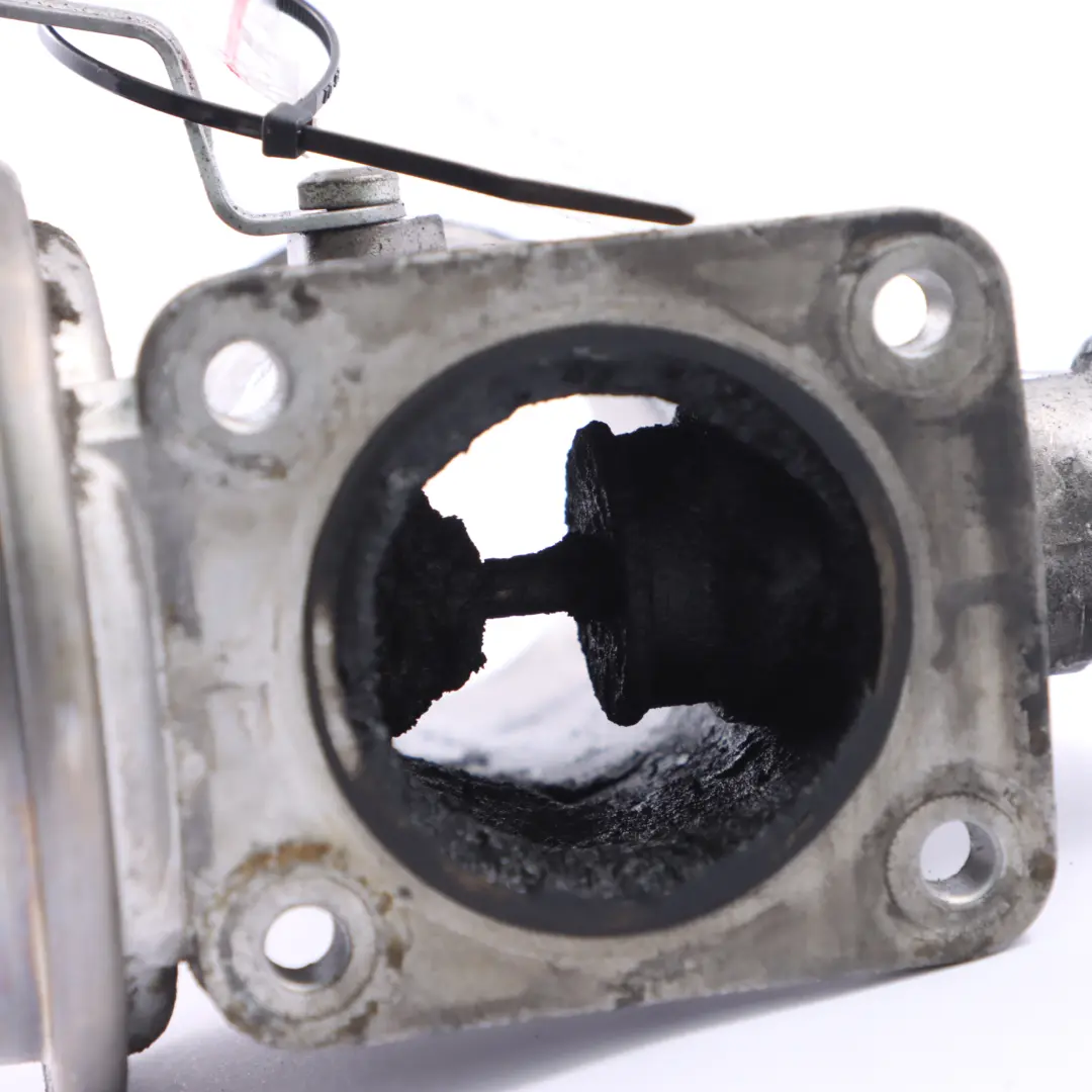 Soupape EGR BMW E90 E87 E92 E60 Diesel M47 M57 des gaz d'échappement pour à propos du numéro de pièce 7804381 Soupape EGR BMW E90 E87 E92 E60 Diesel M47 M57 des gaz d'échappement - SKU 7804381 - Numéro de pièce 7804381