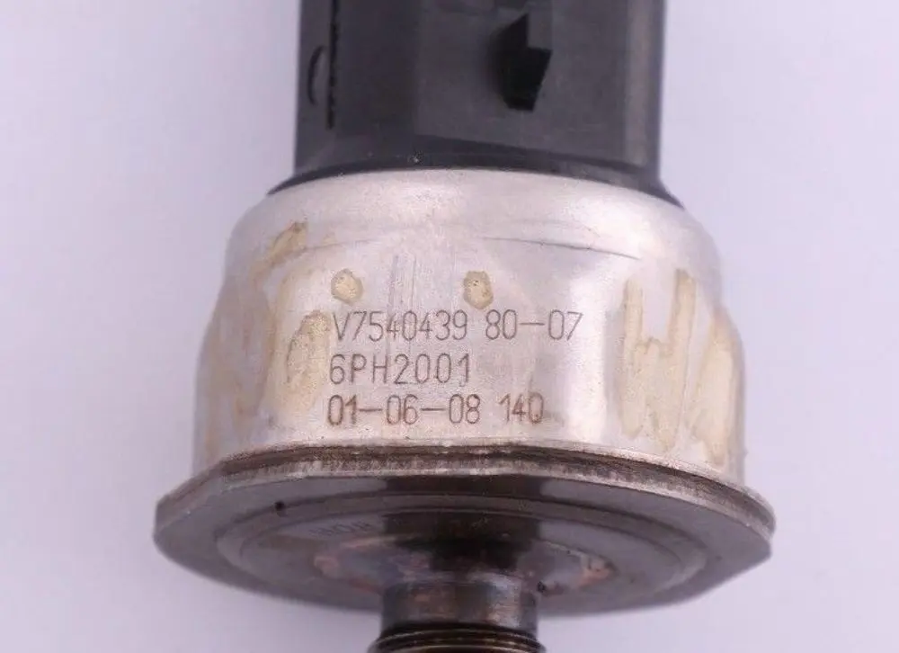 Pressure Sensor Fuel Injection System 7540439 to Mini Cooper One D R55 R56 W16 with Part number 7805026 Mini Cooper One D R55 R56 W16 Pressure Sensor Fuel Injection System 7540439 - SKU 7805026 - Part number 7805026