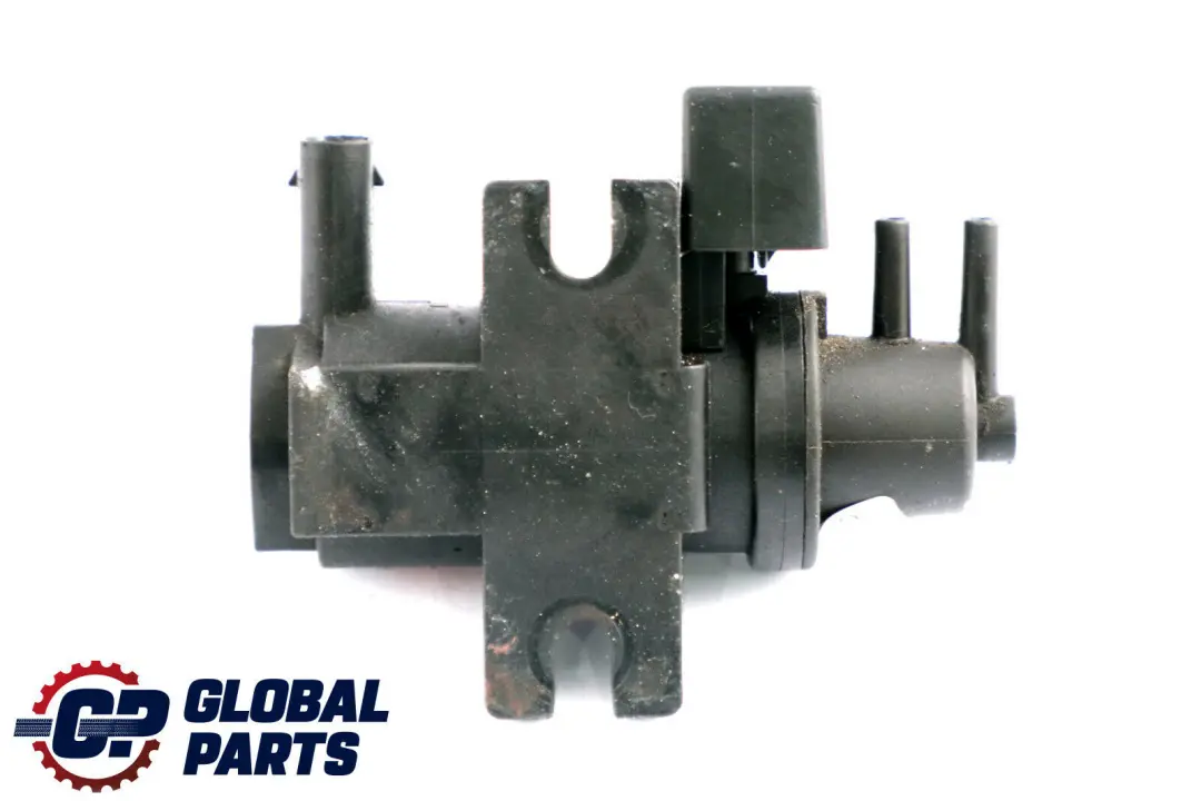 BMW E60N E61N E81 E87N E90 E90N E91 E91N E92 Conventor De presion - SKU 7805391 - Número de pieza 11747805391