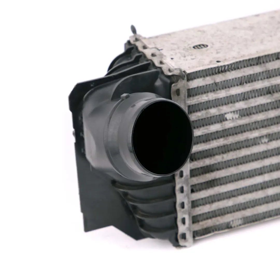 Radiatore Raffreddatore Aria Carica Diesel per BMW F01 F10 F11 Intercooler con numero di parte 7805629 BMW F01 F10 F11 Intercooler Radiatore Raffreddatore Aria Carica Diesel - SKU 7805629 - Numero di parte 7805629