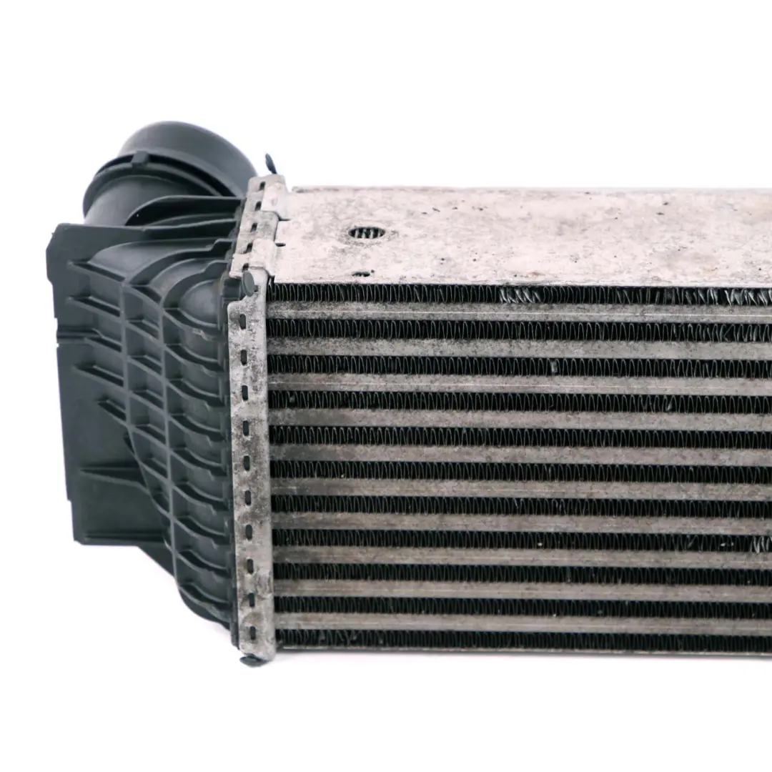 Radiatore Raffreddatore Aria Carica Diesel per BMW F01 F10 F11 Intercooler con numero di parte 7805629 BMW F01 F10 F11 Intercooler Radiatore Raffreddatore Aria Carica Diesel - SKU 7805629 - Numero di parte 7805629