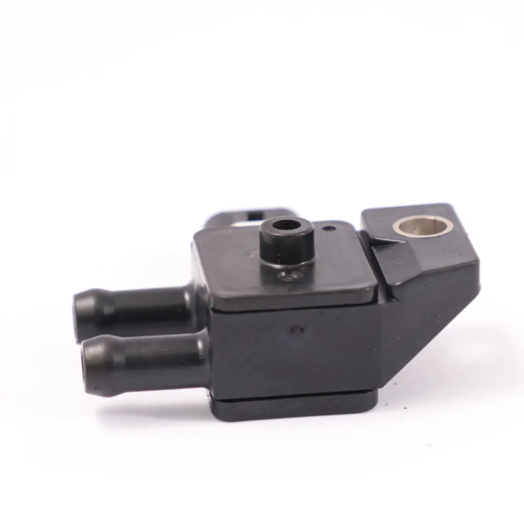 Differenzdrucksensor für BMW E90 E91 LCI F10 F20 F21 F22 F30 mit Teilenummer 7805758 BMW E90 E91 LCI F10 F20 F21 F22 F30 Differenzdrucksensor - SKU 7805758 - Teilenummer 7805758