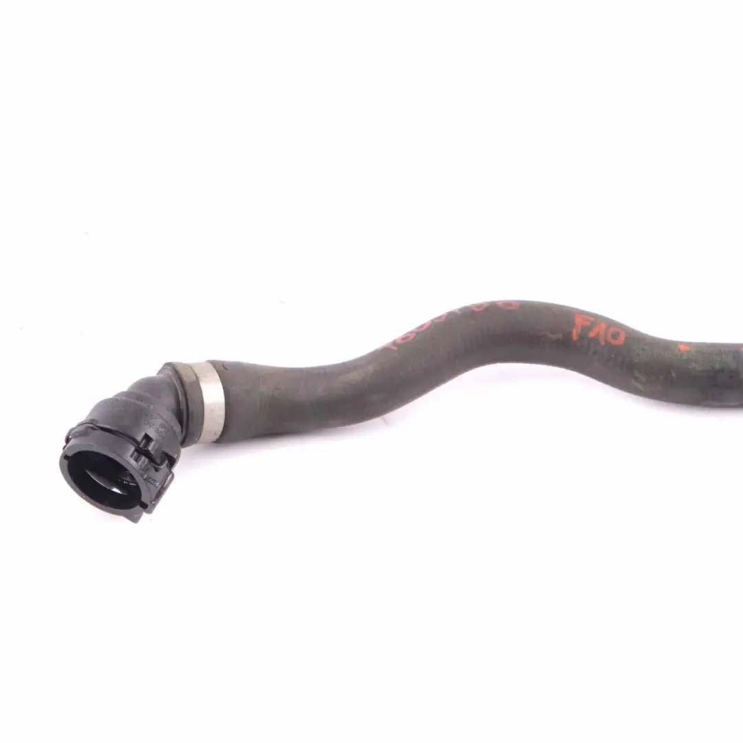 Radiador Agua Refrigeración Tubo Diesel para BMW F01 F02 F10 F11 con número de pieza 7805796 BMW F01 F02 F10 F11 Radiador Agua Refrigeración Tubo Diesel - SKU 7805796 - Número de pieza 7805796