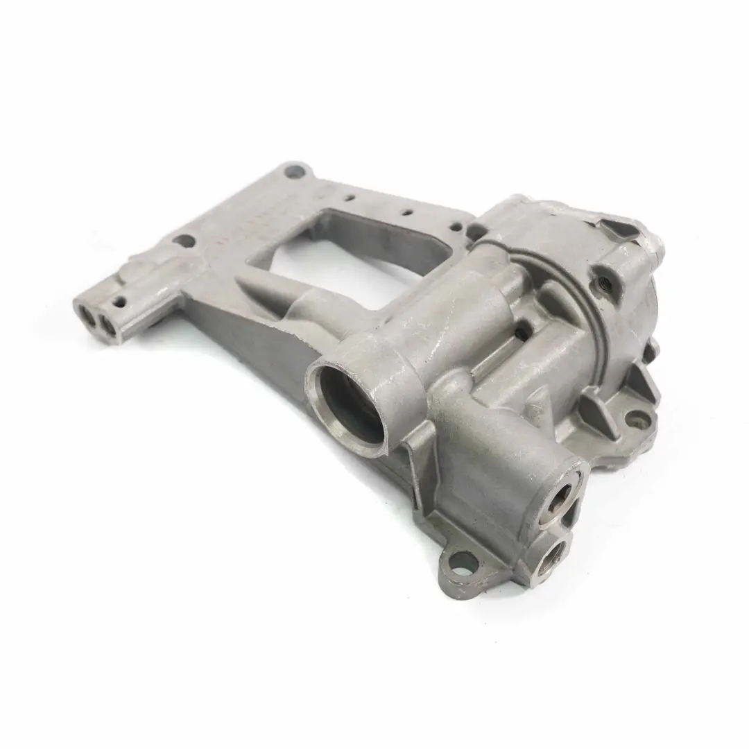 Oil Pump BMW E60 E70 E83 E90 E92 M57N2 Diesel Engine Lubrication System to with Part number 7805815 Oil Pump BMW E60 E70 E83 E90 E92 M57N2 Diesel Engine Lubrication System - SKU 7805815 - Part number 7805815