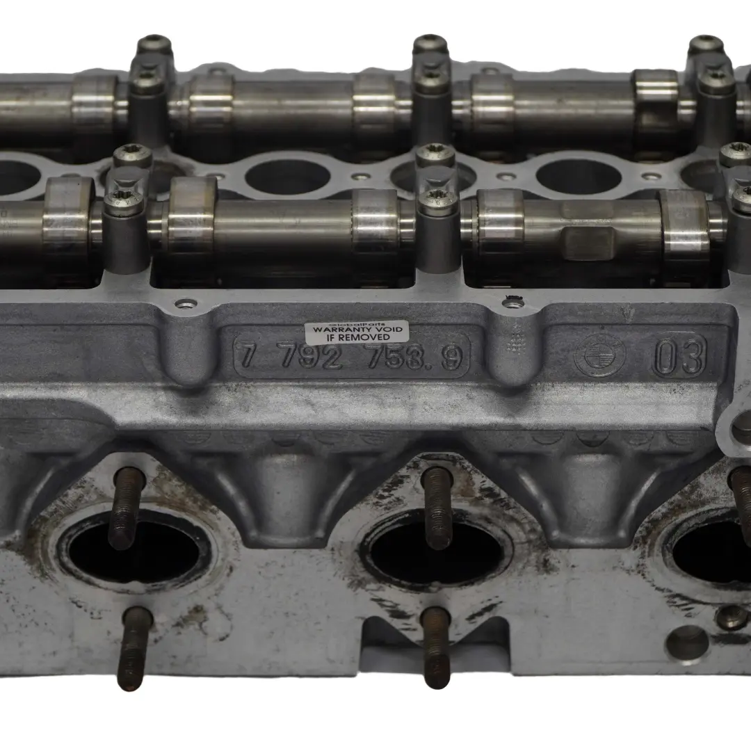 M57N2 Diesel 306D3 Engine Cylinder Head 7792753 to BMW E90 E91 E92 E93 325d with Part number 7806060 BMW E90 E91 E92 E93 325d M57N2 Diesel 306D3 Engine Cylinder Head 7792753 - SKU 7806060 - Part number 7806060