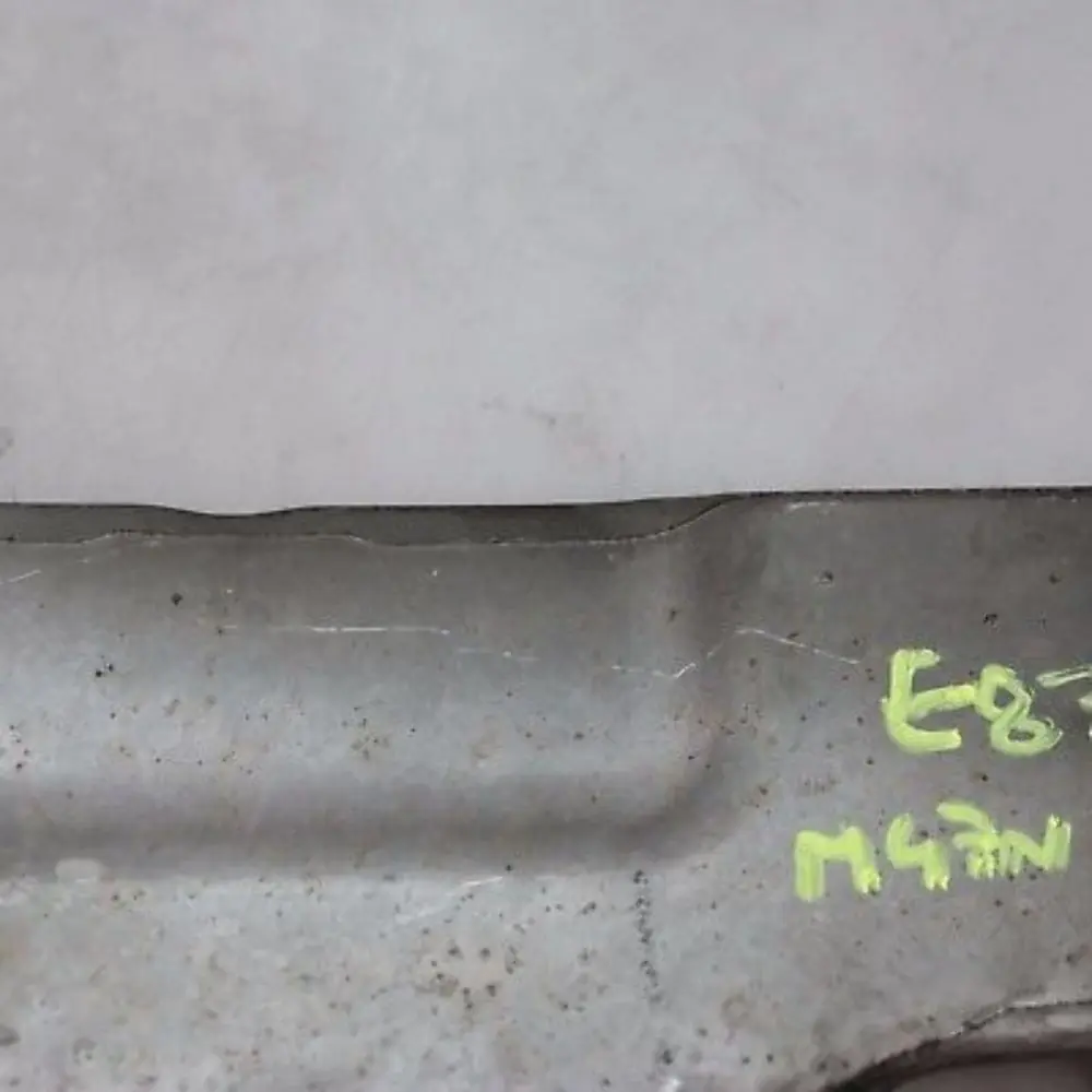 M47N2 Hitzeschild Zylinderkopfhaube für BMW 1 3 er E87 E90 E91 mit Teilenummer 7804384 BMW 1 3 er E87 E90 E91 M47N2 Hitzeschild Zylinderkopfhaube - SKU 7808004 - Teilenummer 7804384