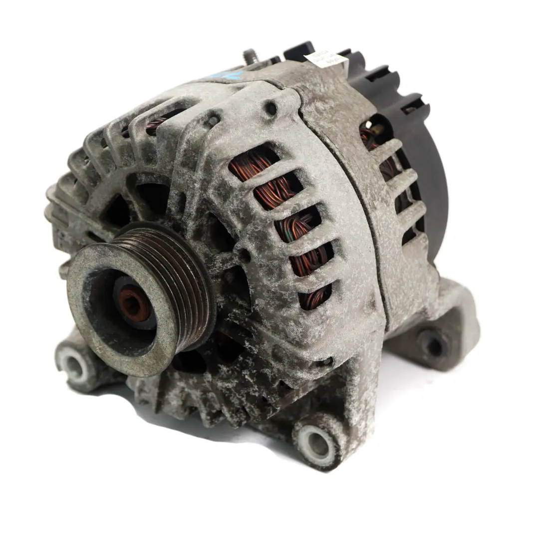 N57 Alternatore 150A 7805432 per BMW E90 E91 E92 E93 LCI Diesel con numero di parte 7808073 BMW E90 E91 E92 E93 LCI Diesel N57 Alternatore 150A 7805432 - SKU 7808073 - Numero di parte 7808073