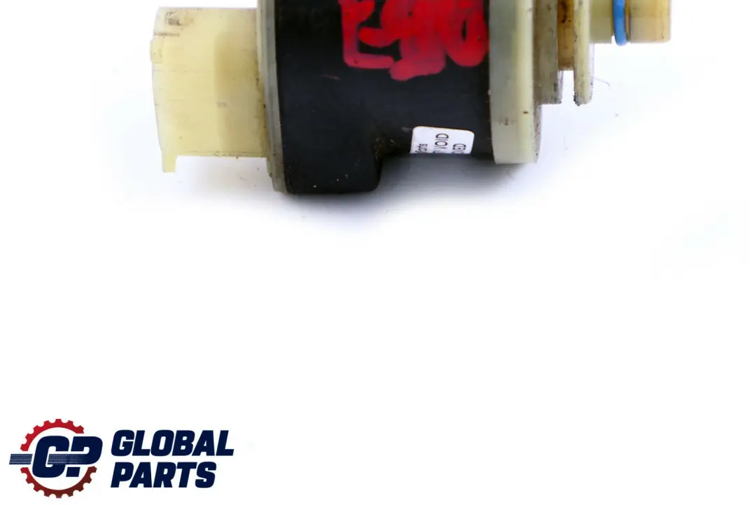 Calentador De Combustible Diesel Con 3 Clavijas para BMW E90 E91 E92 E93 LCI con número de pieza 8509765 BMW E90 E91 E92 E93 LCI Calentador De Combustible Diesel Con 3 Clavijas - SKU 7810134 - Número de pieza 8509765