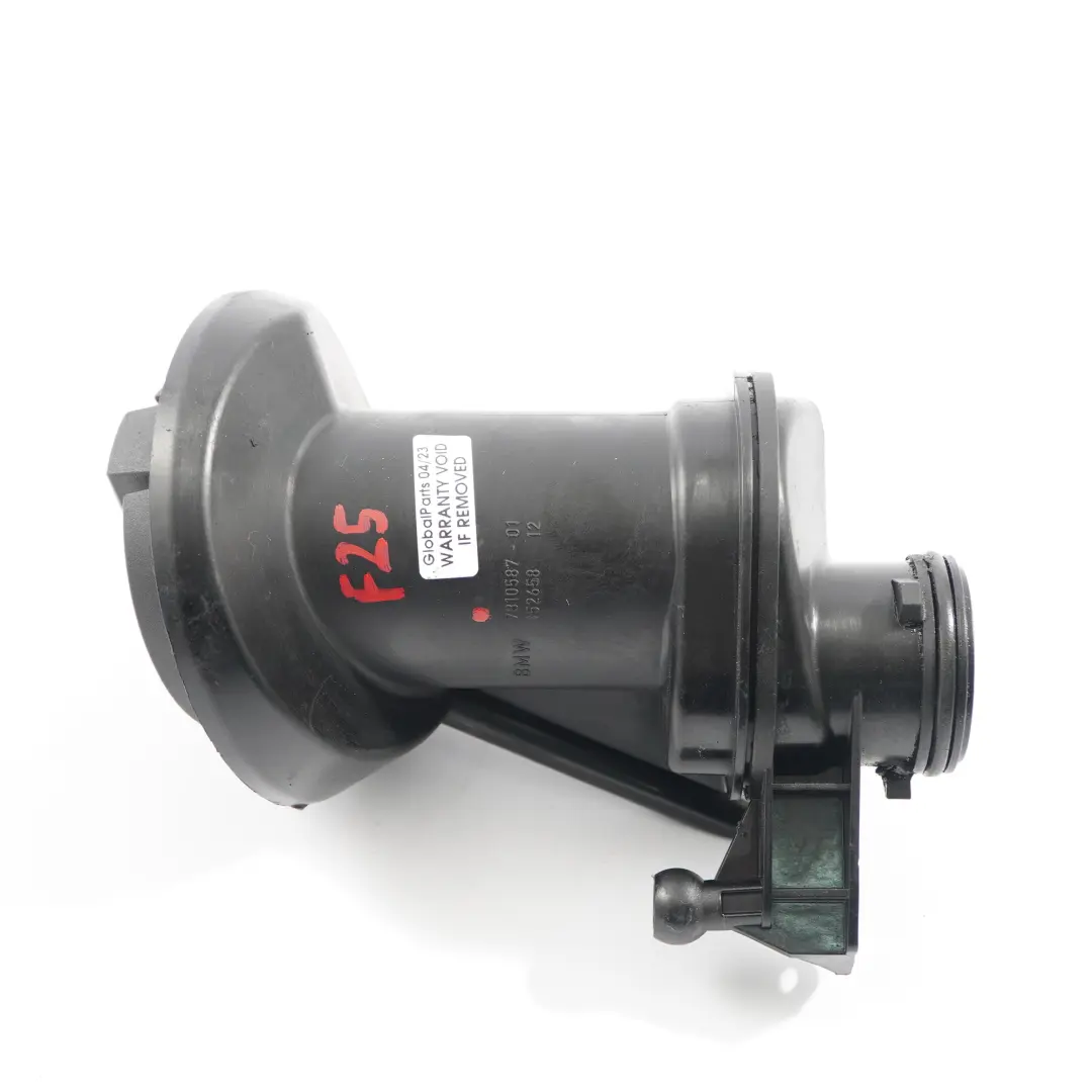 N47N Króciec Wlewu Oleju do BMW X3 F25 X5 F15 o numerze 7810587 BMW X3 F25 X5 F15 N47N Króciec Wlewu Oleju - SKU 7810587 - Numer Części 7810587