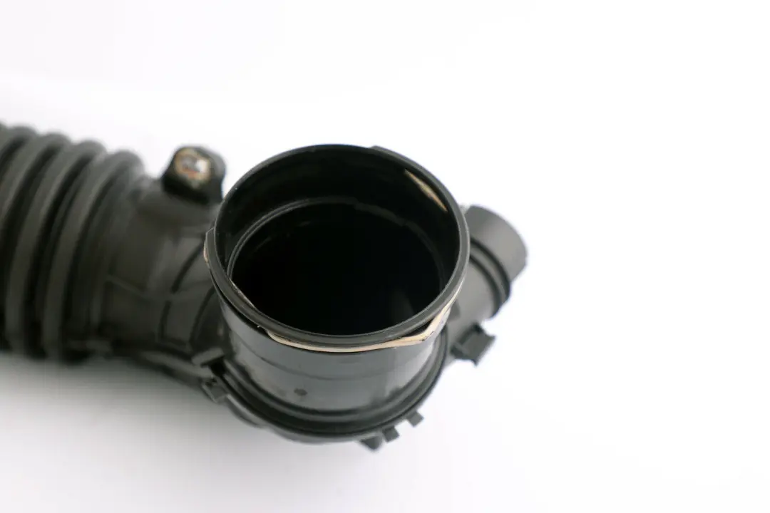 Tubo Di Aspirazione Aria Filtrata N47N per BMW F20 F21 F22 F30 F31 con numero di parte 7810745 BMW F20 F21 F22 F30 F31 Tubo Di Aspirazione Aria Filtrata N47N - SKU 7810745 - Numero di parte 7810745