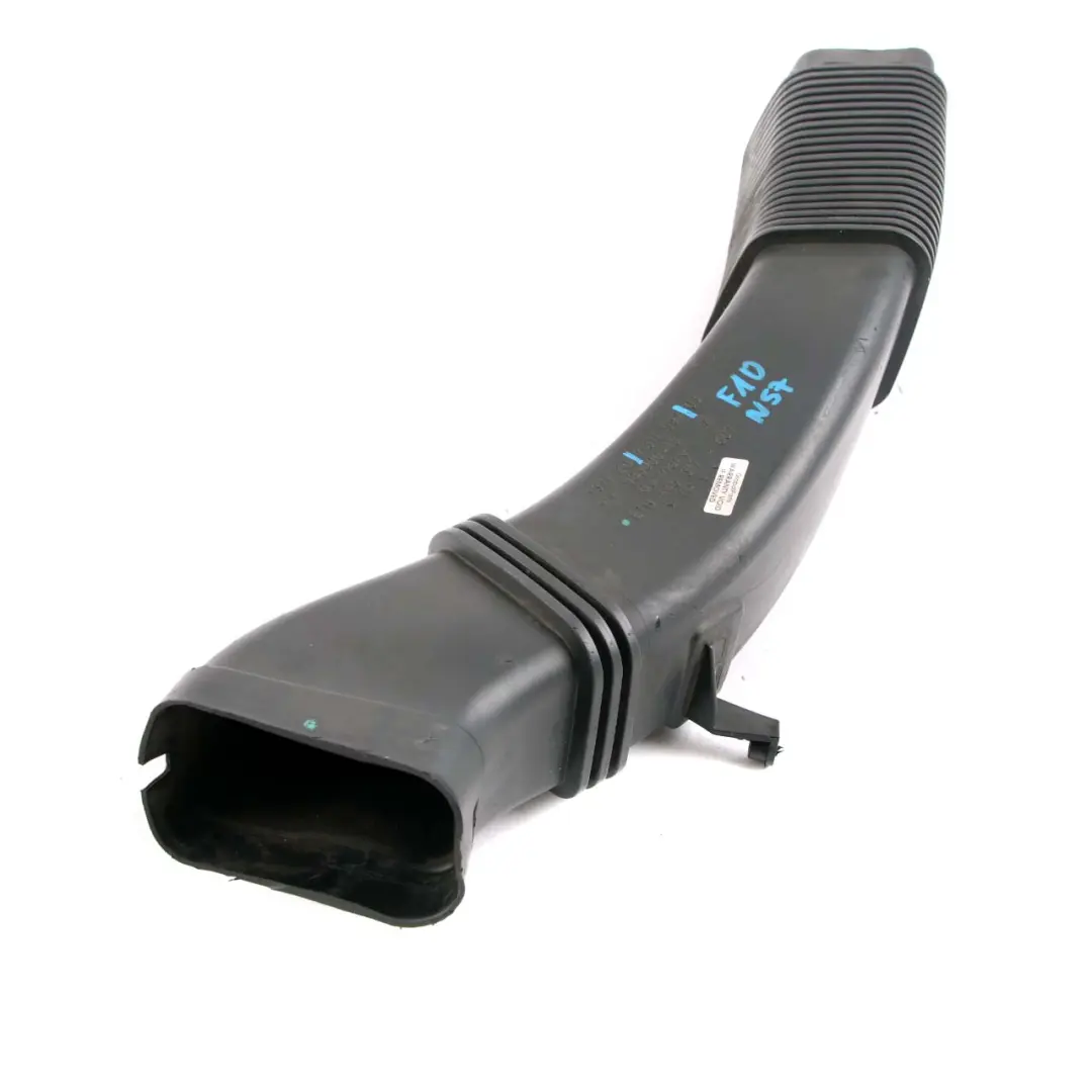 N57 Condotto Aspirazione Silenziatore Carburante Tubo per BMW F01 F10 F11 con numero di parte 7811597 BMW F01 F10 F11 N57 Condotto Aspirazione Silenziatore Carburante Tubo - SKU 7811597 - Numero di parte 7811597
