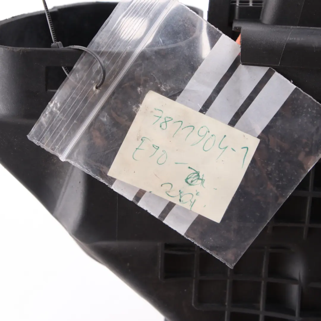N47 N57 Silenziatore Box Filtro Aria per BMW E81 E87 E90 E91 E92 Diesel con numero di parte 7811904 BMW E81 E87 E90 E91 E92 Diesel N47 N57 Silenziatore Box Filtro Aria - SKU 7811904-1 - Numero di parte 7811904