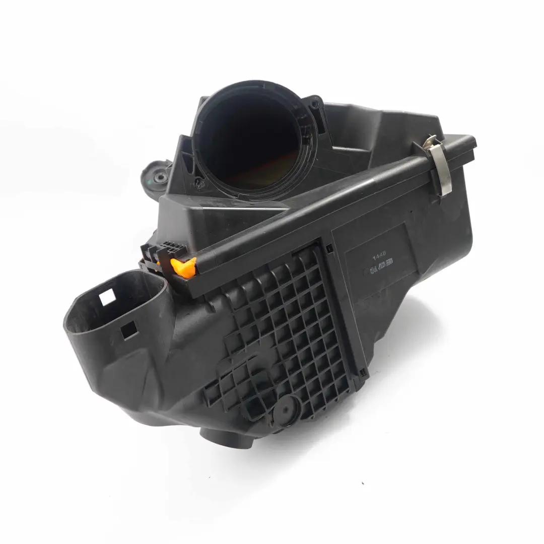 N47 N57 Intake Silencer Air Filter Box to BMW E81 E87 E90 E91 E92 Diesel with Part number 7811904 BMW E81 E87 E90 E91 E92 Diesel N47 N57 Intake Silencer Air Filter Box - SKU 7811904 - Part number 7811904