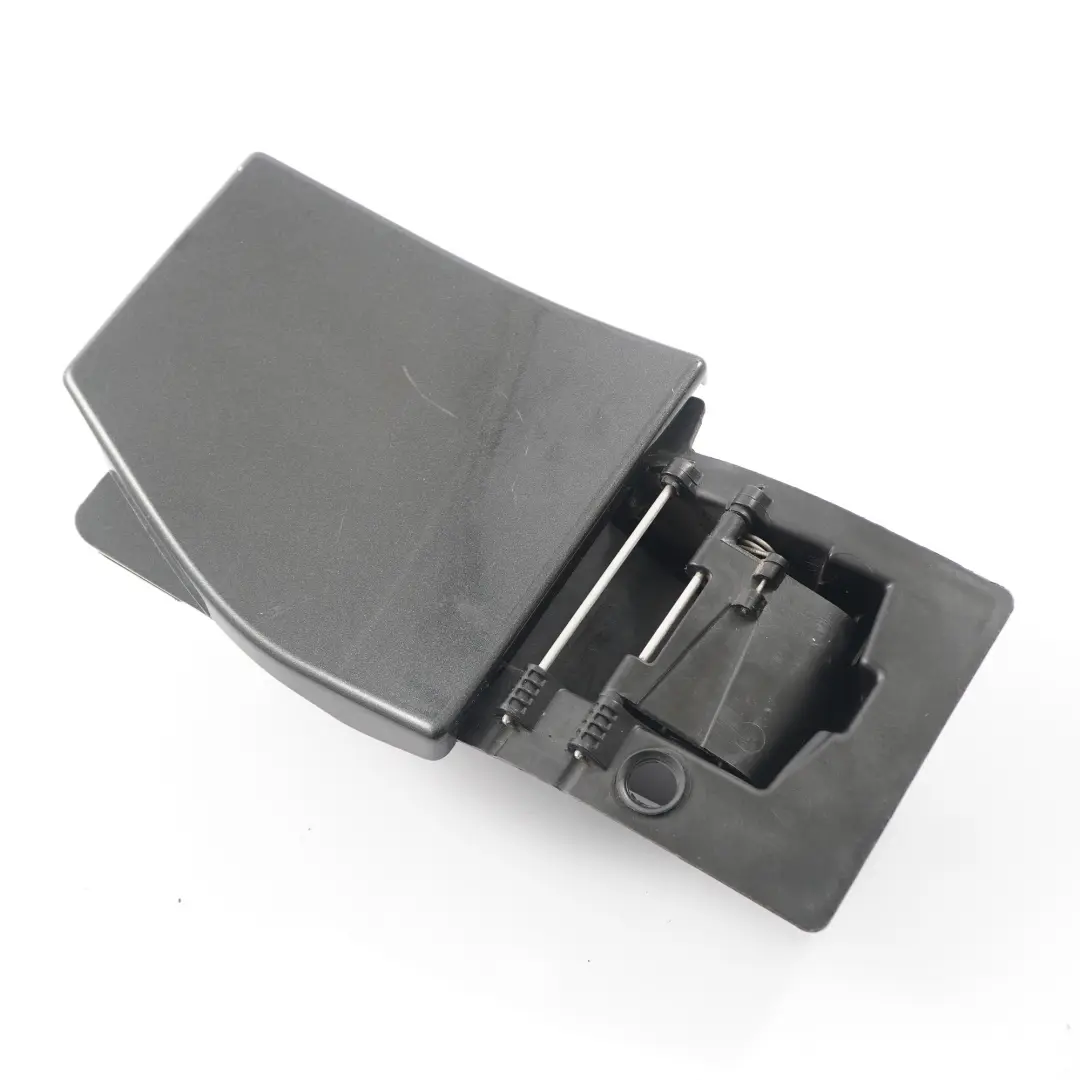 Renault Trafic 3 Vauxhall Vivaro B Fuel Filler Flap Body Housing - SKU 781207731R - Part number 781207731R