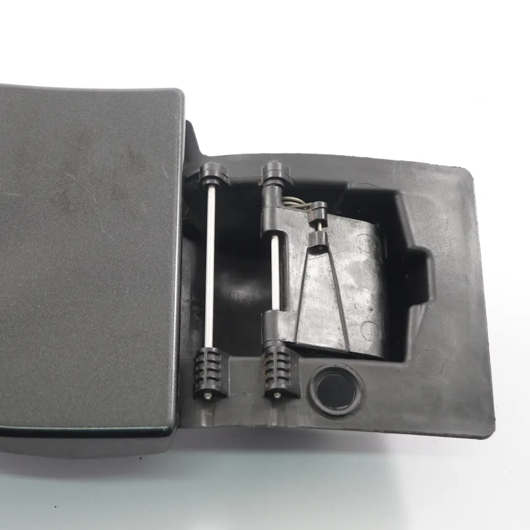 Renault Trafic 3 Vauxhall Vivaro B Fuel Filler Flap Body Housing - SKU 781207731R - Part number 781207731R