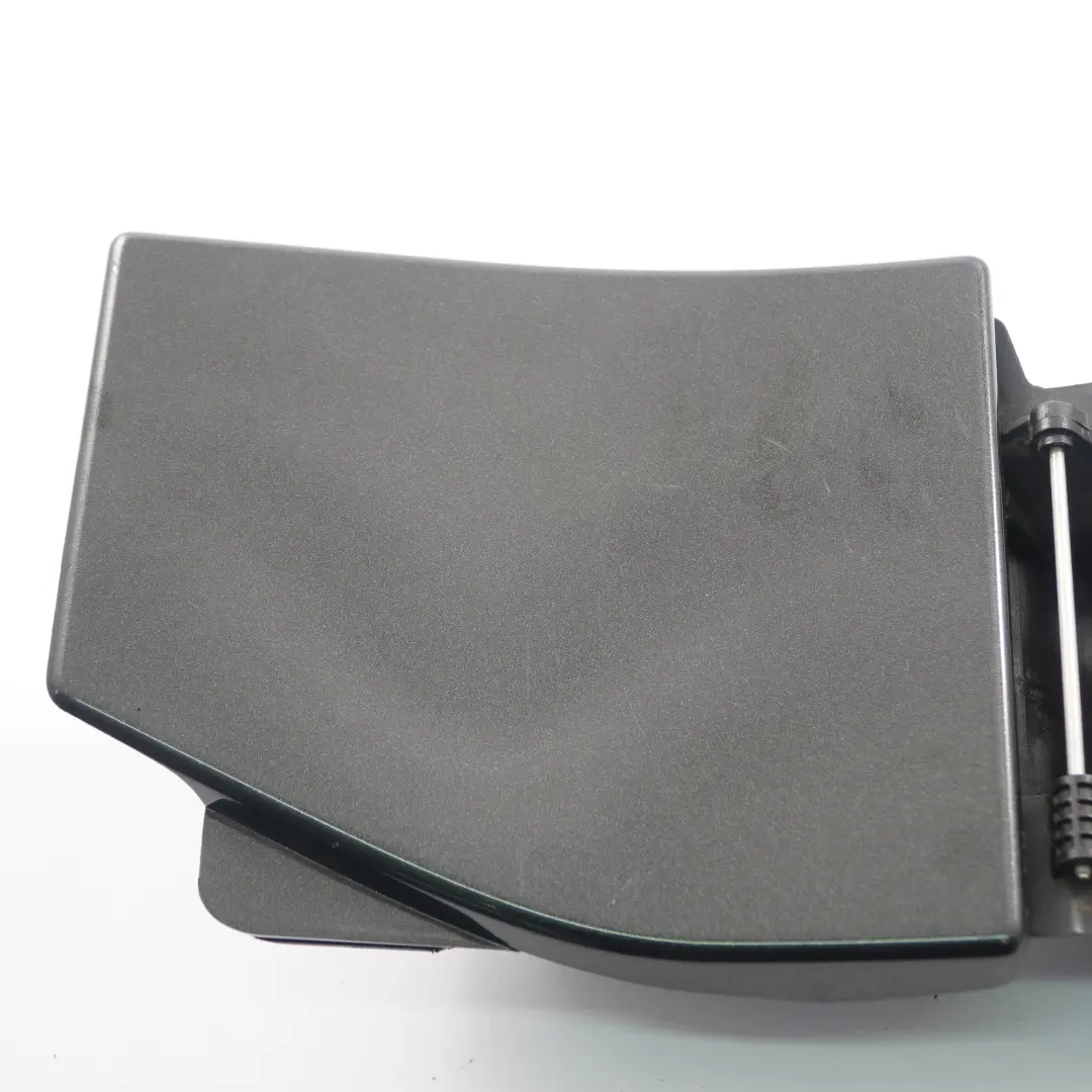 Boîtier de la trappe remplissage carburant pour Renault Trafic 3 Vivaro B à propos du numéro de pièce 781207731R Renault Trafic 3 Vivaro B Boîtier de la trappe remplissage carburant - SKU 781207731R - Numéro de pièce 781207731R