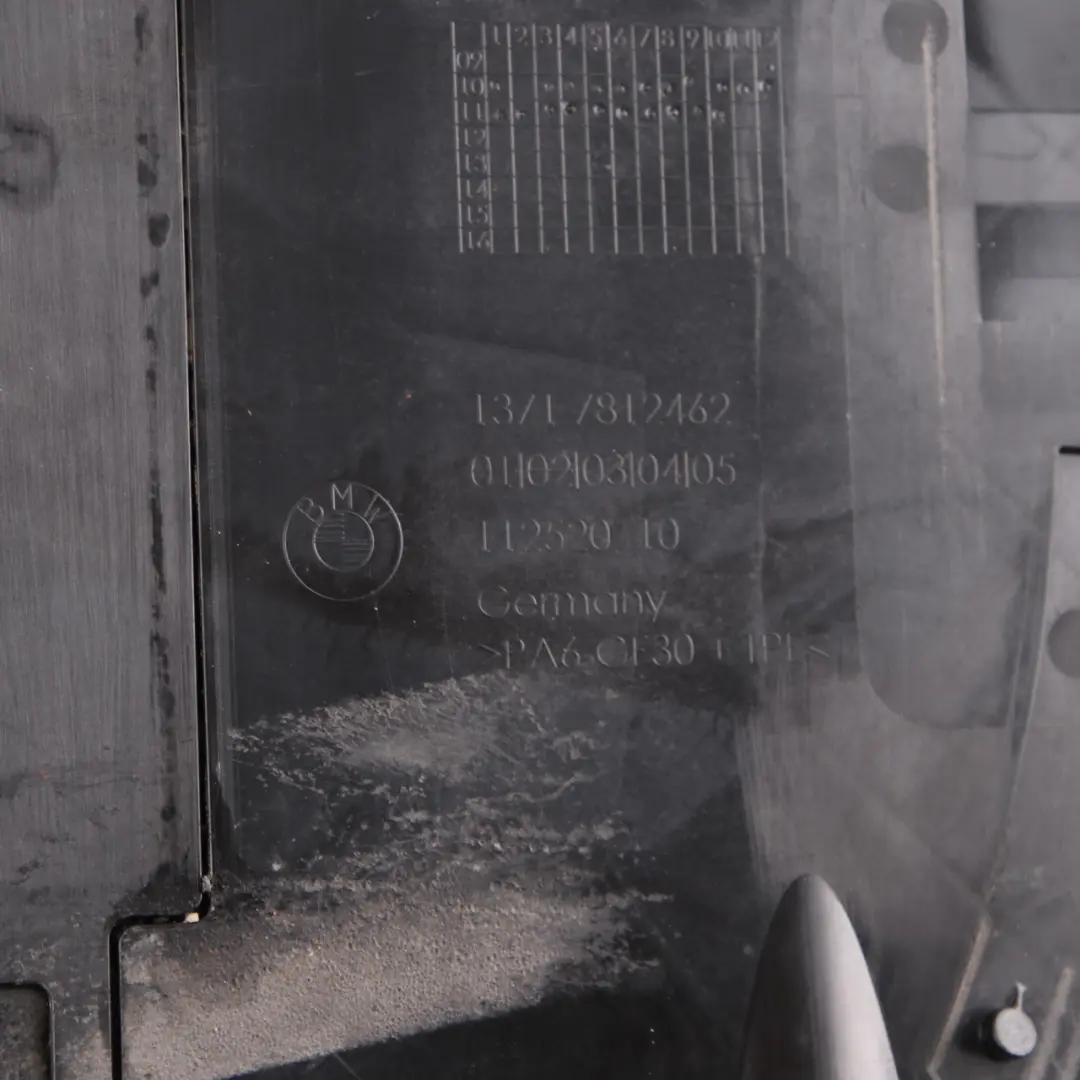 Silenziatore D'Aspirazione BMW F10 F11 LCI Diesel Presa D'Aria per con numero di parte 7812462 Silenziatore D'Aspirazione BMW F10 F11 LCI Diesel Presa D'Aria - SKU 7812462 - Numero di parte 7812462