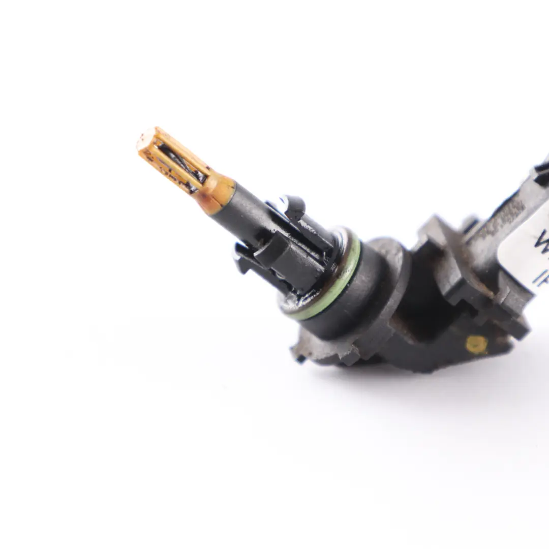 Sensore temperatura aspirazione carica aria Diesel per BMW E90 E91 E92 LCI X5 E70 con numero di parte 7812741 BMW E90 E91 E92 LCI X5 E70 Sensore temperatura aspirazione carica aria Diesel - SKU 7812741 - Numero di parte 7812741