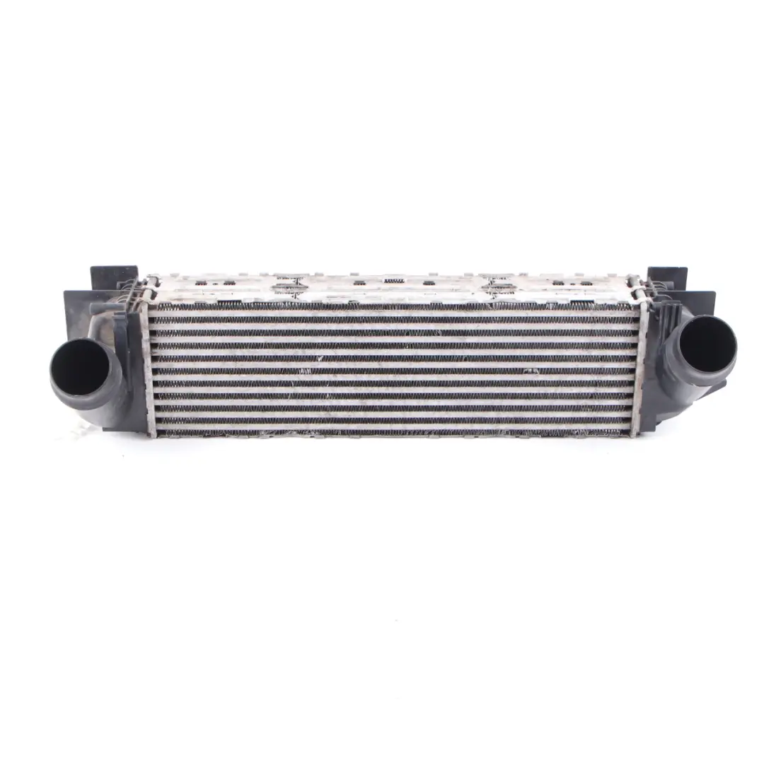 Raffreddatore Aria Carica Radiatore Intake per Intercooler BMW X3 F25 X4 F26 con numero di parte 7823570 Intercooler BMW X3 F25 X4 F26 Raffreddatore Aria Carica Radiatore Intake - SKU 7823570 - Numero di parte 7823570