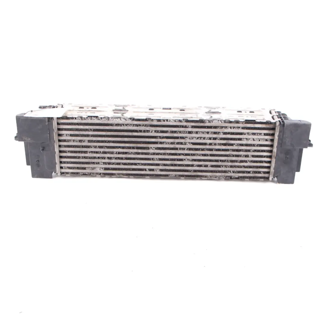 Chłodnica Powietrza do BMW X3 F25 X4 F26 Intercooler o numerze 7823570 BMW X3 F25 X4 F26 Intercooler Chłodnica Powietrza - SKU 7823570 - Numer Części 7823570