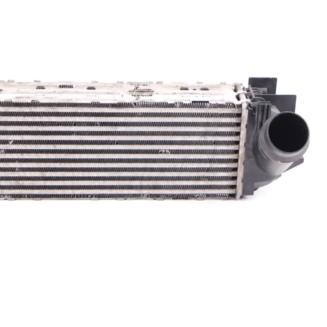 Chłodnica Powietrza do BMW X3 F25 X4 F26 Intercooler o numerze 7823570 BMW X3 F25 X4 F26 Intercooler Chłodnica Powietrza - SKU 7823570 - Numer Części 7823570