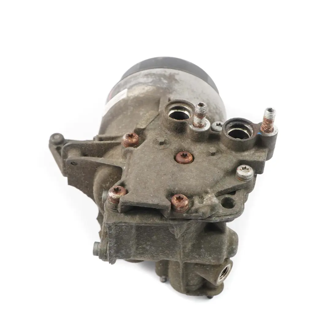 Benzina Filtro Olio Connessione per BMW E60 E61 M5 E63 E64 M6 con numero di parte 7836449 BMW E60 E61 M5 E63 E64 M6 Benzina Filtro Olio Connessione - SKU 7836449 - Numero di parte 7836449