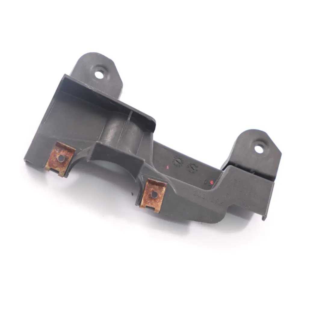 Staffa condotto dell'aria BMW E81 paraurti anteriore destro montaggio per con numero di parte 7836704 Staffa condotto dell'aria BMW E81 paraurti anteriore destro montaggio - SKU 7836704 - Numero di parte 7836704