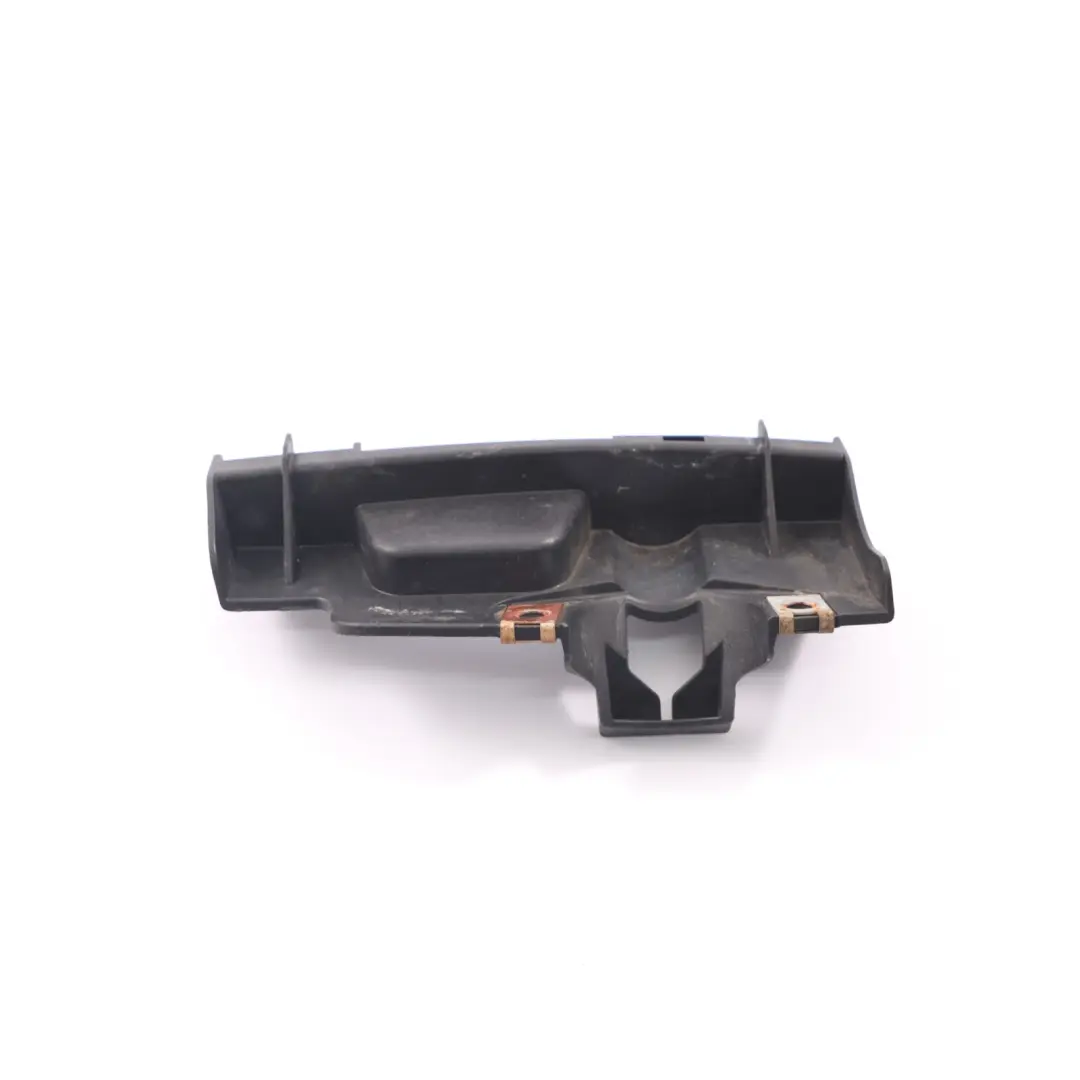 Staffa condotto dell'aria BMW E81 paraurti anteriore destro montaggio per con numero di parte 7836704 Staffa condotto dell'aria BMW E81 paraurti anteriore destro montaggio - SKU 7836704 - Numero di parte 7836704