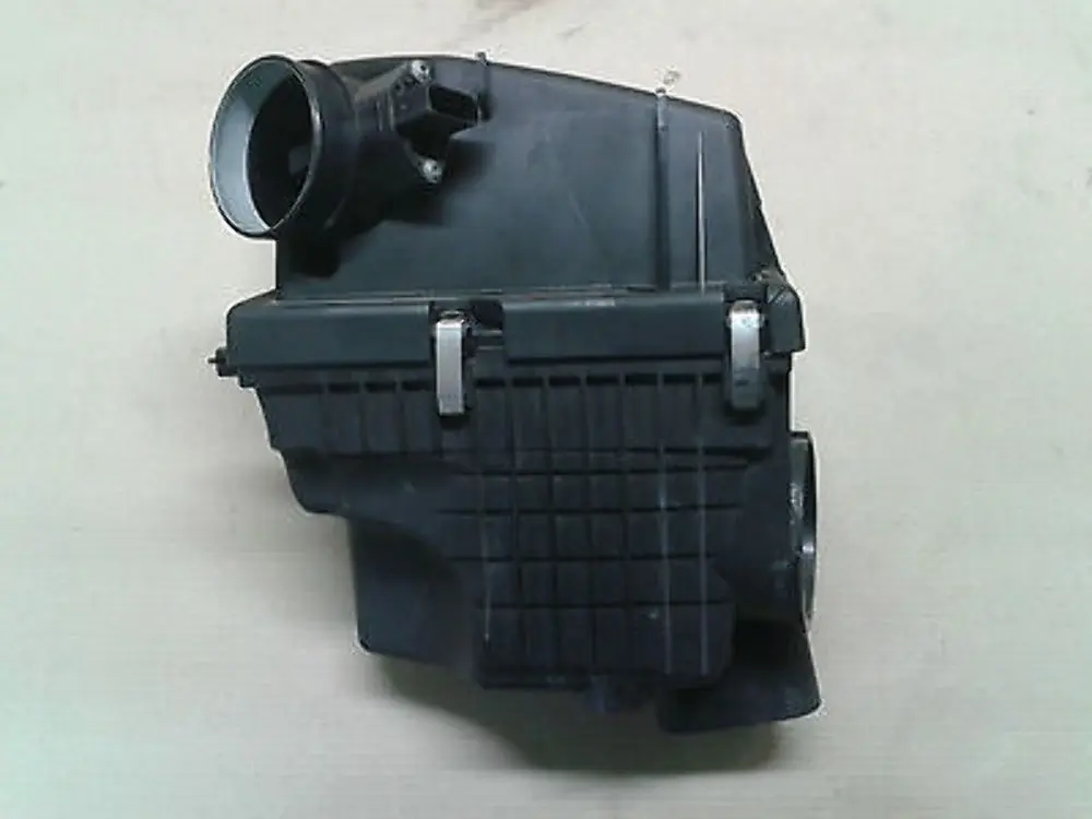 Intake Silencer Left N/S to BMW 5 6 Series E60 M5 E61N E63 E64 M6 with Part number 7834500 BMW 5 6 Series E60 M5 E61N E63 E64 M6 Intake Silencer Left N/S - SKU 7839022 - Part number 7834500