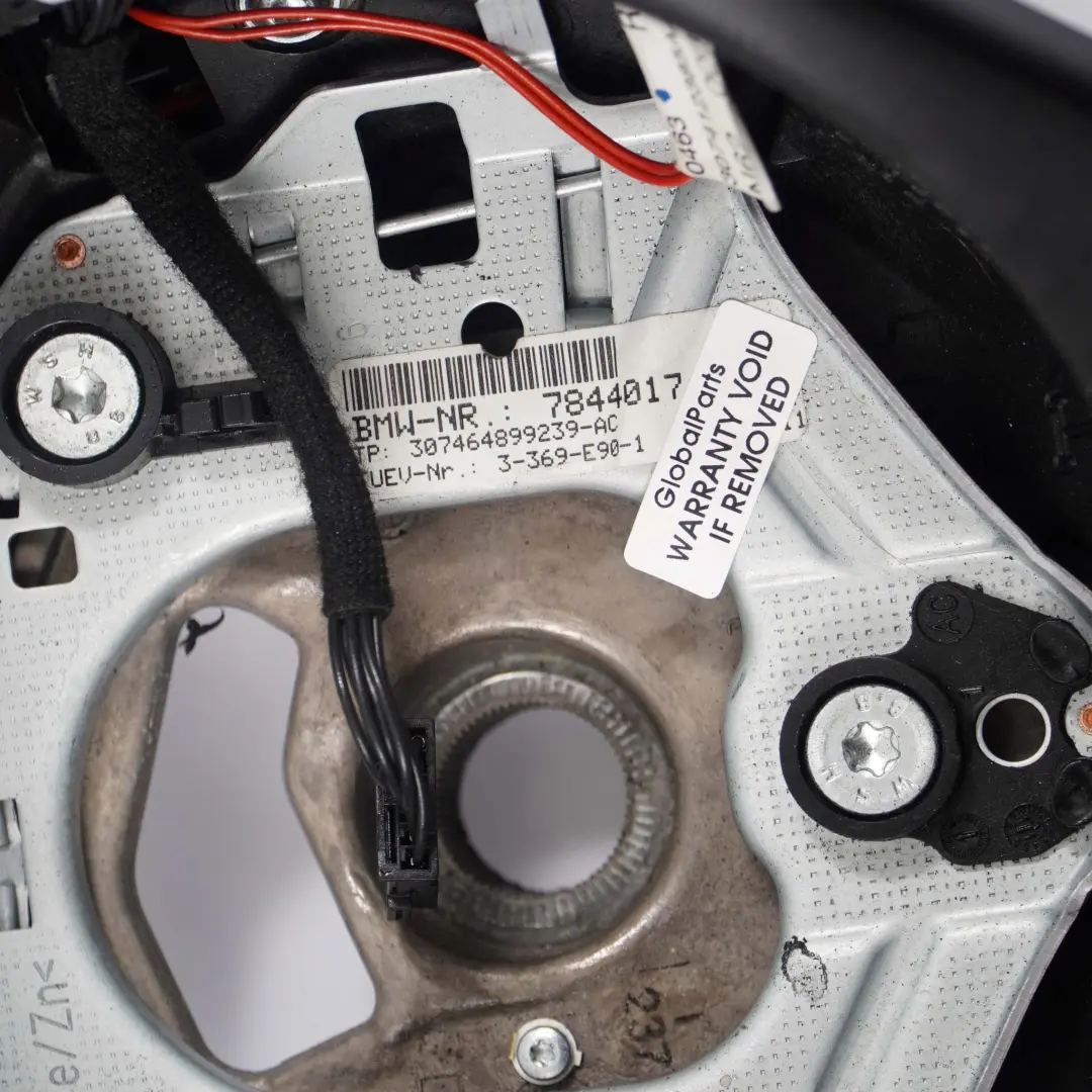 Nuova Pelle Alcantara M-SPORT Volante Spesso Leve del Cambio per BMW E92 E93 LCI con numero di parte 7839115 BMW E92 E93 LCI Nuova Pelle Alcantara M-SPORT Volante Spesso Leve del Cambio - SKU 7839115-4 - Numero di parte 7839115