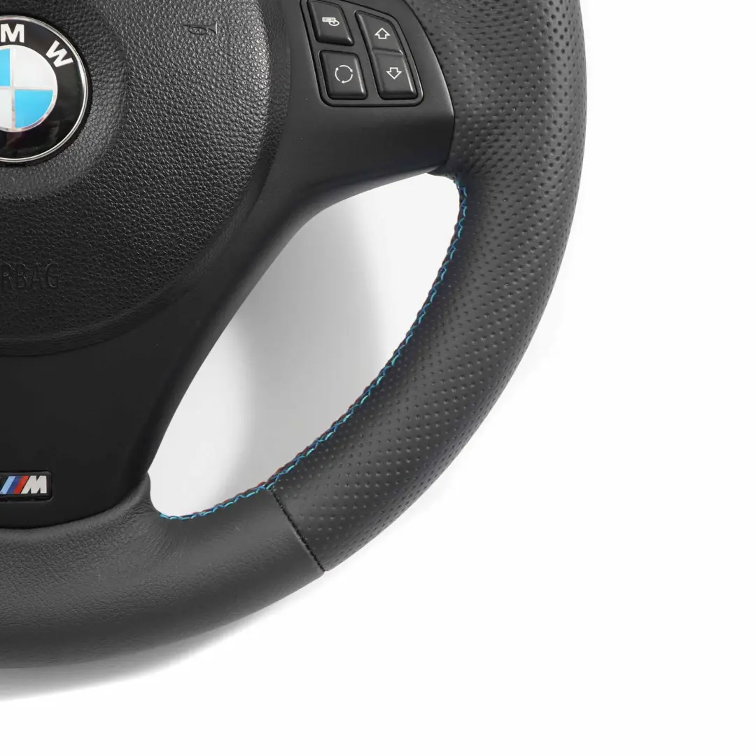 Nuova Pelle Nera M-SPORT Volante Spesso Leve del Cambio per BMW E81 E87 E90 E91 E92 con numero di parte 7839115 BMW E81 E87 E90 E91 E92 Nuova Pelle Nera M-SPORT Volante Spesso Leve del Cambio - SKU 7839115-SET - Numero di parte 7839115