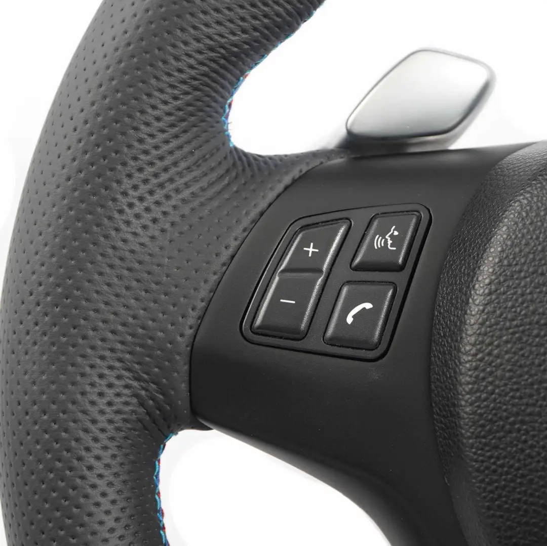 Nuova Pelle Nera M-SPORT Volante Spesso Leve del Cambio per BMW E81 E87 E90 E91 E92 con numero di parte 7839115 BMW E81 E87 E90 E91 E92 Nuova Pelle Nera M-SPORT Volante Spesso Leve del Cambio - SKU 7839115-SET - Numero di parte 7839115