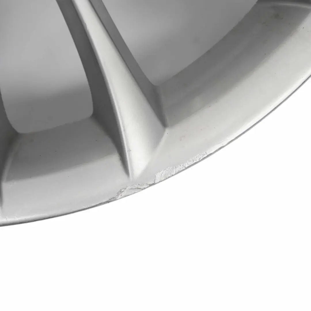 Jante BMW F01 F02 F07 Alliage Argent 19" à rayons en V 302 8,5J ET:25 pour à propos du numéro de pièce 7841819 Jante BMW F01 F02 F07 Alliage Argent 19" à rayons en V 302 8,5J ET:25 - SKU 7841819-1 - Numéro de pièce 7841819