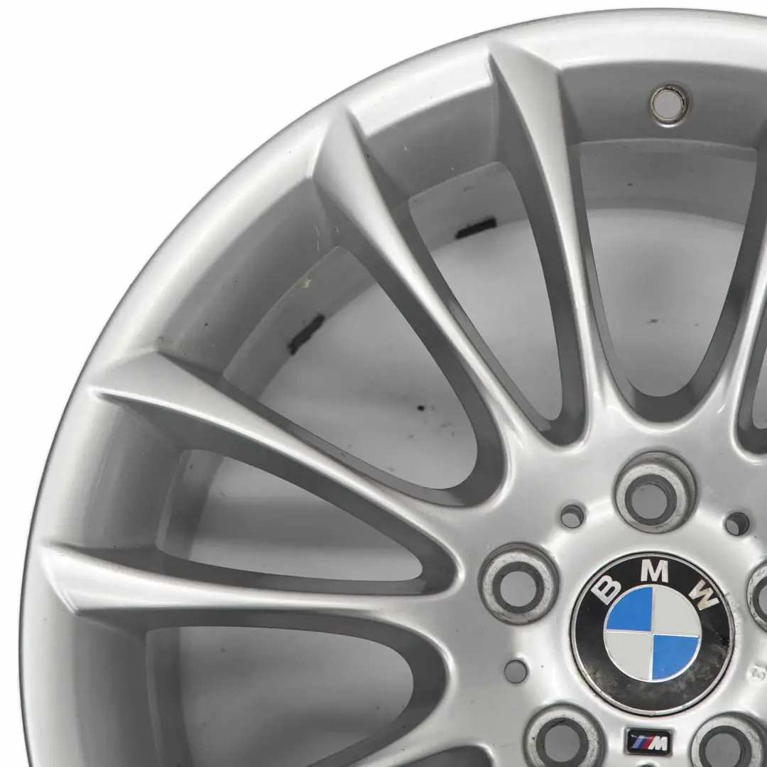 Silber Felge Leichtmetall 19" V Speiche 302 9,5J ET:39 für BMW F01 F02 F07 mit Teilenummer 7841822 BMW F01 F02 F07 Silber Felge Leichtmetall 19" V Speiche 302 9,5J ET:39 - SKU 7841822-2 - Teilenummer 7841822