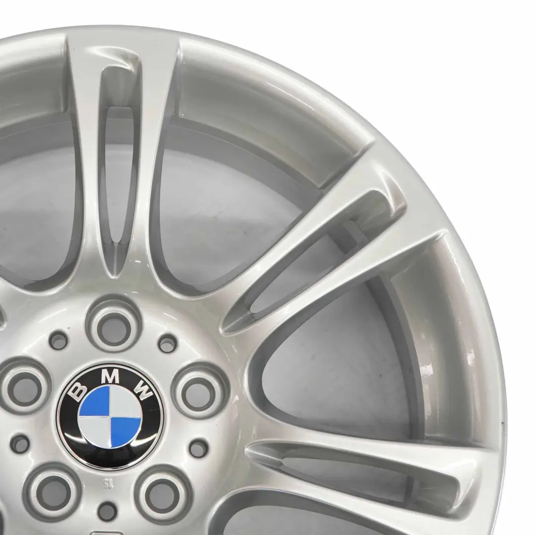 Alloy Rim M Double Spoke 350 8J 18" ET:30 to BMW F10 F11 F12 Silver Wheel with Part number 7842650 BMW F10 F11 F12 Silver Wheel Alloy Rim M Double Spoke 350 8J 18" ET:30 - SKU 7842650 - Part number 7842650