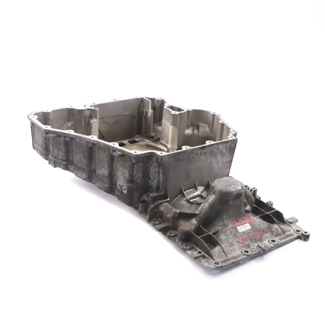 S63N Motore a benzina coppa olio superiore parte 7843143 per BMW F10 M5 F12 F13 M6 con numero di parte 7843141 BMW F10 M5 F12 F13 M6 S63N Motore a benzina coppa olio superiore parte 7843143 - SKU 7843141 - Numero di parte 7843141