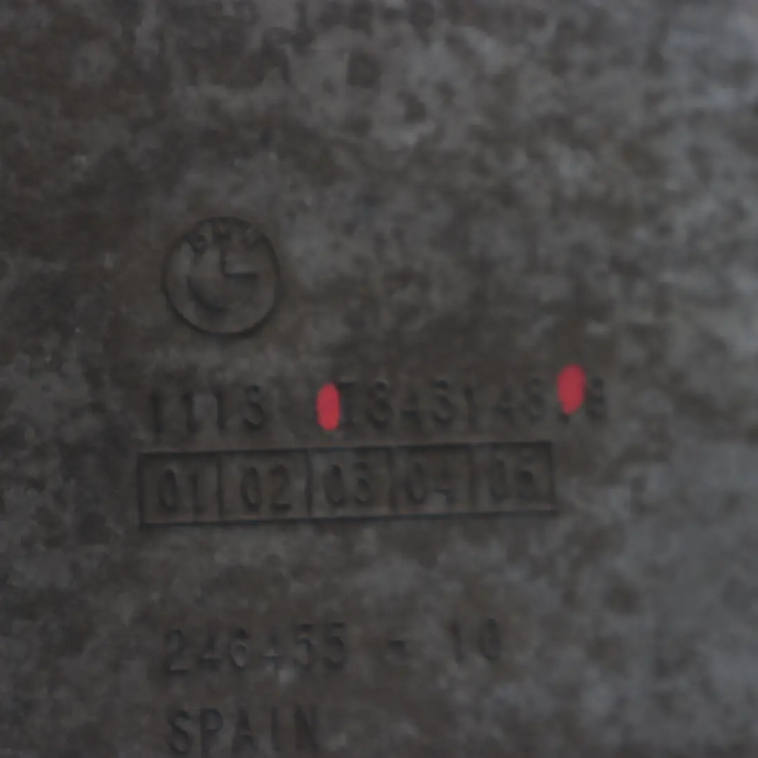 S63N Pieza inferior cárter del motor de gasolina 7843148 para BMW F10 M5 F12 F13 M6 con número de pieza 7843146 BMW F10 M5 F12 F13 M6 S63N Pieza inferior cárter del motor de gasolina 7843148 - SKU 7843146 - Número de pieza 7843146