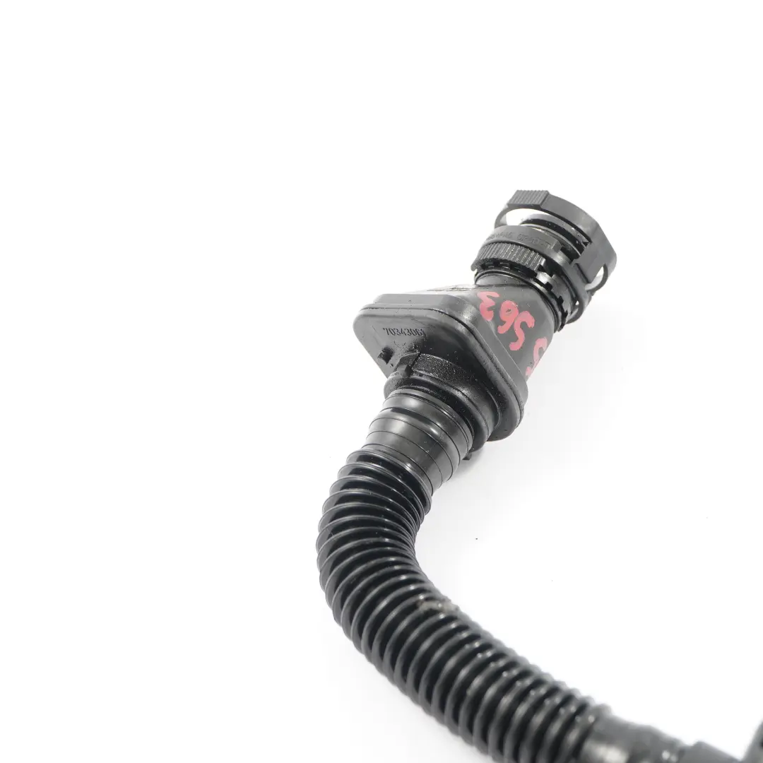 Tuyau d'évent BMW F10 M5 F12 F13 M6 S63N Tuyau d'évent de culasse pour à propos du numéro de pièce 7843150 Tuyau d'évent BMW F10 M5 F12 F13 M6 S63N Tuyau d'évent de culasse - SKU 7843150 - Numéro de pièce 7843150